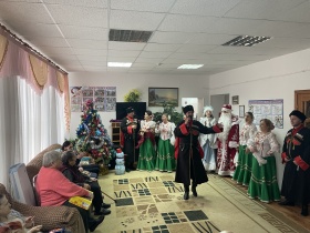 С годом Новым, с годом Старым! Чтоб исполнились мечты!