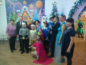 Новый год-волшебный праздник