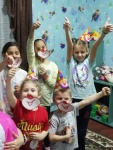 Мы умеем веселиться, смех здоровью пригодится
