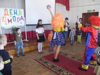 Мы умеем веселиться, смех здоровью пригодится!