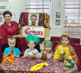 Дуйте в дудки, бейте в ложки! В гости к нам пришли Матрешки!