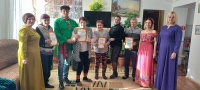 Дарить людям радость…