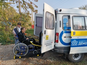 В Новоалександровском городском округе осуществляется доставка граждан 65+  на диспансеризацию и обратно.