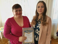 Дипломы слушателям Университета третьего возраста